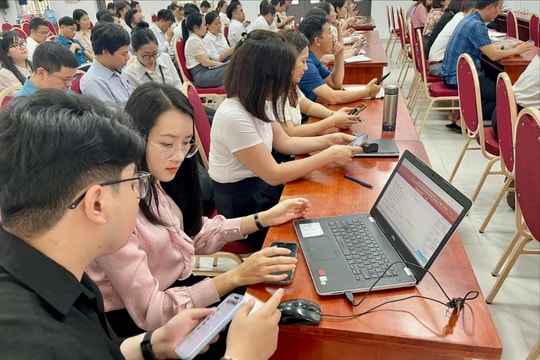 Thuận An tập huấn chuyển đổi số: Bước chuyển từ “giấy tờ” sang môi trường số