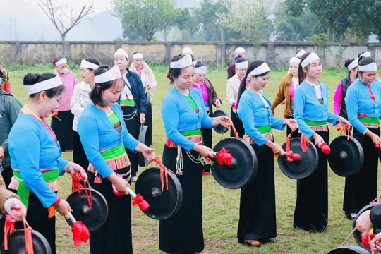 Bảo tồn bản sắc văn hóa dân tộc thiểu số