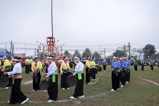 Tạo “đất sống” cho văn hóa dân tộc thiểu số