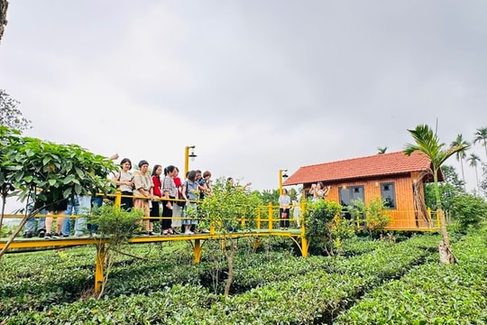 Làng nghề Hà Nội và lợi thế kép phát triển du lịch xanh