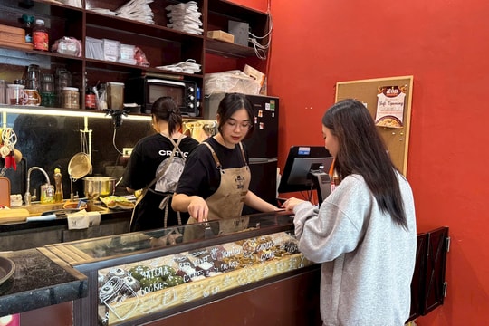 Chính quyền là “điểm tựa”, kinh tế tư nhân không còn “tự bơi”