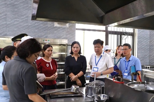 Xã Quang Minh siết chặt kiểm tra an toàn thực phẩm