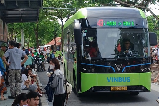 Sở Xây dựng Hà Nội đề xuất miễn phí vé phương tiện công cộng dịp nghỉ lễ 30-4, 1-5 sắp tới