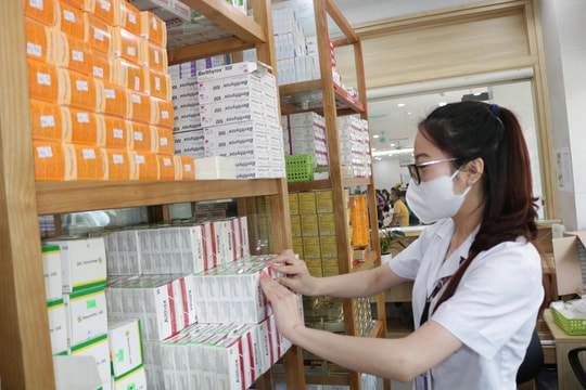 Tăng cường quản lý, bình ổn giá thuốc và thiết bị y tế, bảo vệ quyền lợi người bệnh