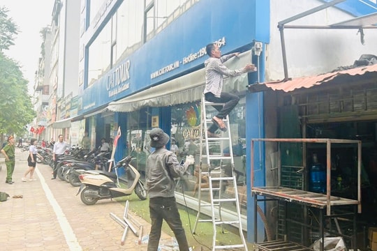 Phường Kim Liên quyết liệt tháo gỡ “điểm nghẽn” ùn tắc giao thông, trật tự đô thị