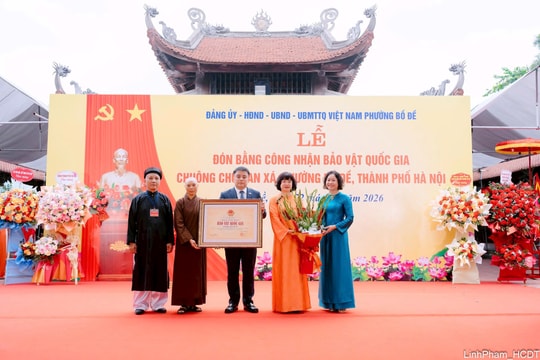 Phường Bồ Đề đón Bằng công nhận Bảo vật Quốc gia chuông chùa An Xá