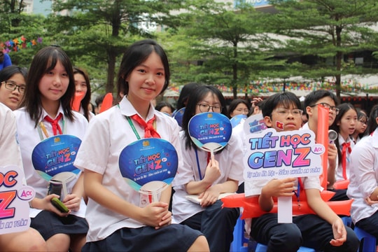 Học sinh Thủ đô hào hứng với tiết học đặc biệt về phổ biến, giáo dục pháp luật