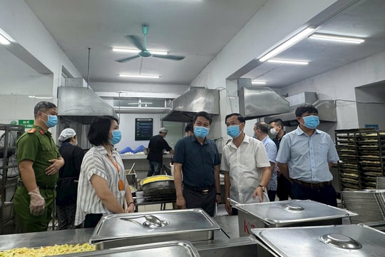 Kiểm tra đột xuất an toàn thực phẩm trên địa bàn các phường Ba Đình, Giảng Võ, Ngọc Hà