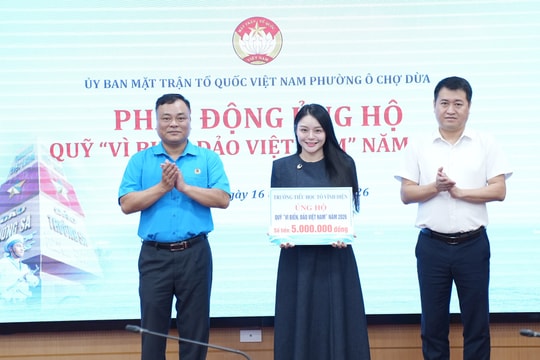 Các Công đoàn cơ sở thuộc phường Ô Chợ Dừa hướng về biển, đảo quê hương