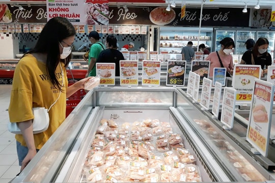 Siêu thị đồng loạt khuyến mãi giảm áp lực chi tiêu cho người dân