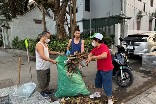 Phường Phú Thượng tăng cường giám sát vệ sinh môi trường, xây dựng đô thị xanh - sạch - đẹp
