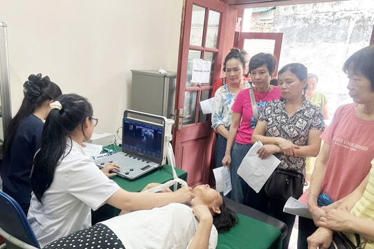 Hà Nội đưa dịch vụ y tế chất lượng cao đến gần dân thông qua chiến dịch dân số