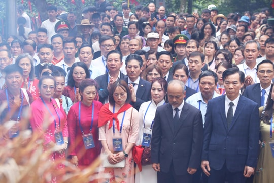 Hành trình về nguồn của đoàn kiều bào dịp Giỗ Tổ Hùng Vương 2026