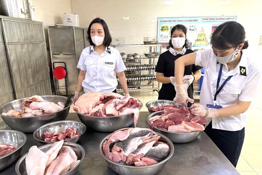 Phường Kim Liên siết chặt quản lý, xử phạt vi phạm về an toàn thực phẩm