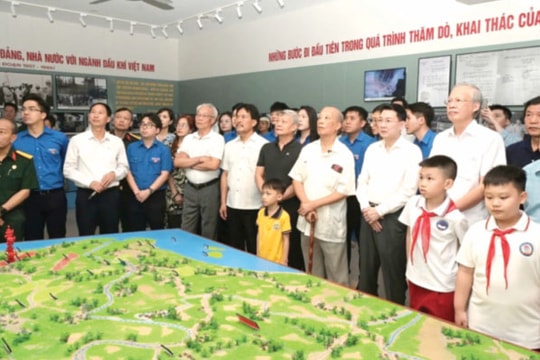 Petrovietnam tự hào “Giữ lửa truyền thống, kiến tạo năng lượng quốc gia”