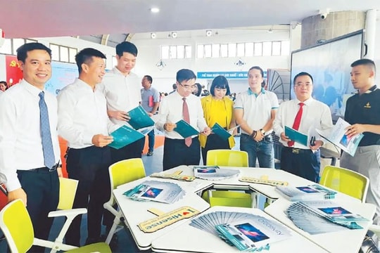 Phường Khương Đình b ứt phá chuyển đổi số từ Nghị quyết 57-NQ/TW