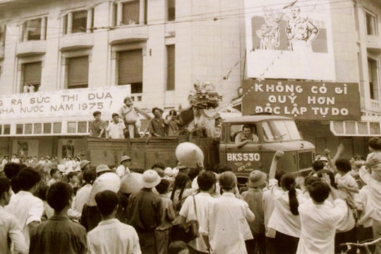 Hà Nội những ngày tháng Tư năm 1975
