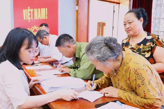 Xã Quang Minh: Thêm 19 trường hợp được bốc thăm nhận đất dịch vụ đợt 6