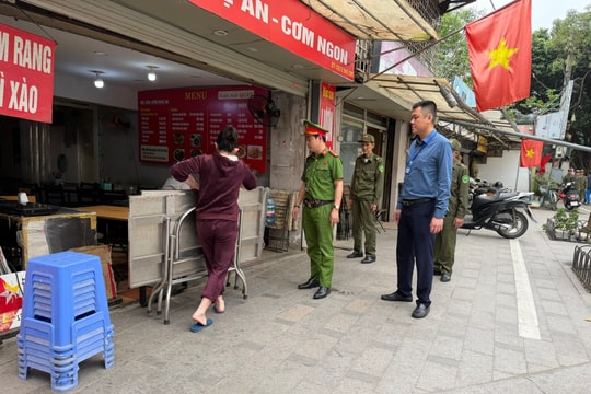 Phường Ô Chợ Dừa tạo chuyển biến ý thức, gỡ “điểm nghẽn” giao thông