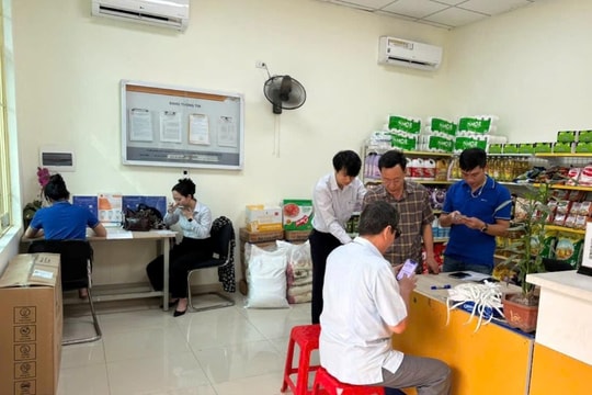Viettel, VinaPhone làm việc xuyên lễ phục vụ khách hàng xác thực thông tin