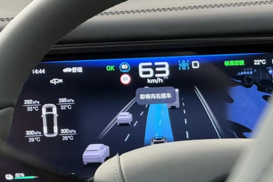 Giá bộ nhớ leo thang gây áp lực lên ngành công nghiệp ô tô