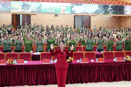 Mỗi nữ cán bộ, chiến sĩ là một “đại sứ hình ảnh” của Công an Thủ đô