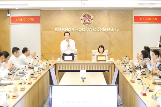 Tăng tốc hoàn thiện thể chế, thúc đẩy công nghệ chiến lược và khởi nghiệp sáng tạo