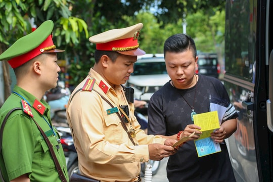 Hà Nội: Bảo đảm trật tự an toàn giao thông, xử lý nghiêm vi phạm vận tải dịp nghỉ lễ