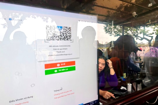 Cao điểm du lịch: Thanh toán QR giữ chân du khách đường xa