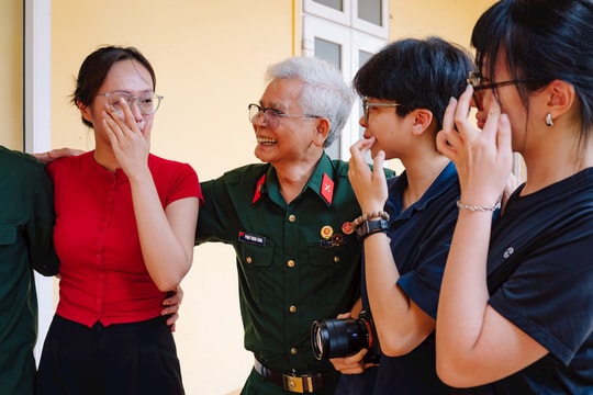 Sinh viên kể “chuyện thời bình” từ những điều bình dị của cựu chiến binh