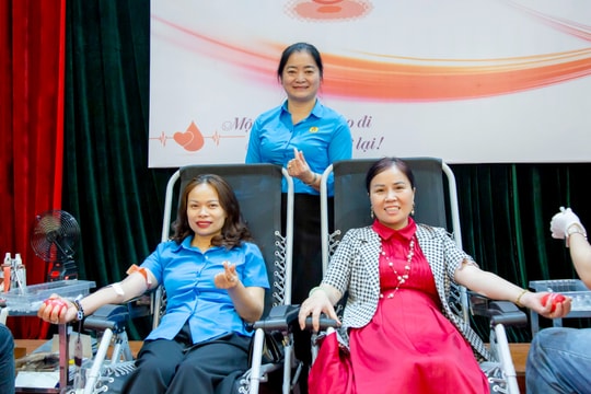 Nghĩa Đô: Nhiều hoạt động sôi nổi, ý nghĩa trong Tháng Công nhân 2026