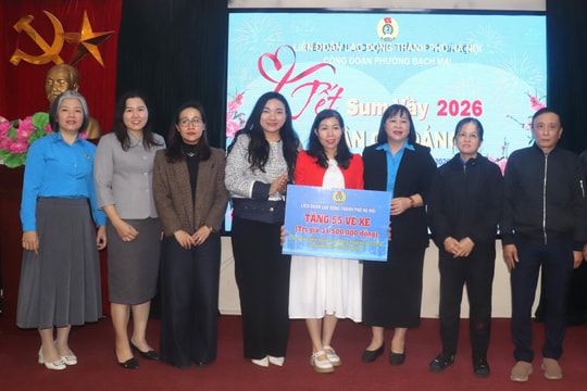 Phường Bạch Mai: Nhiều hoạt động chăm lo thiết thực cho người lao động