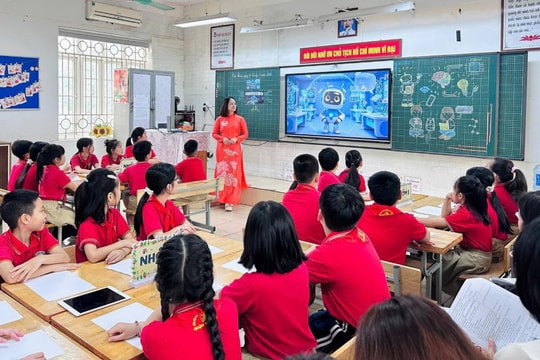 Đổi mới giáo dục với chuyển đổi số và STEM trong nhà trường