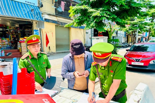Phường Hoàng Mai tăng cường xử lý vi phạm trật tự văn minh đô thị