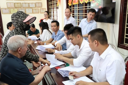 Xã Tam Hưng: Người dân nhận tiền bồi thường, sẵn sàng bàn giao mặt bằng dự án Khu đô thị thể thao Olympic