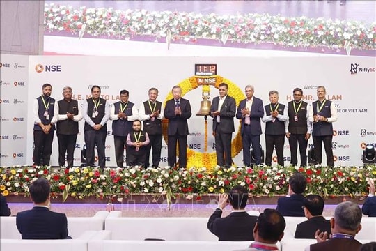 Tổng Bí thư, Chủ tịch nước Tô Lâm rung chuông tại Sàn giao dịch Chứng khoán Quốc gia Ấn Độ