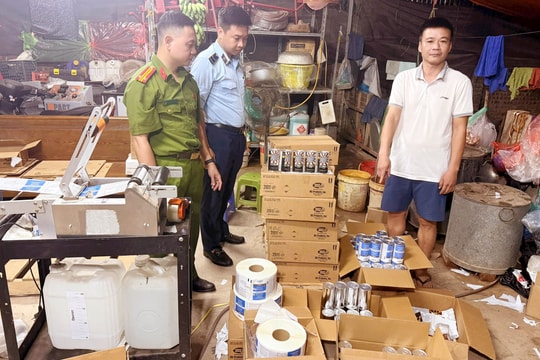Hà Nội: Phát hiện cơ sở thay đổi nhãn hàng hóa vi phạm quyền sở hữu trí tuệ