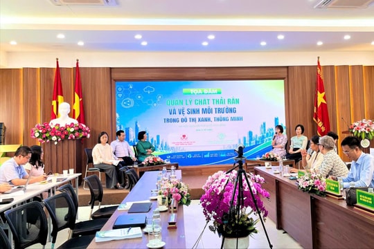 Chuyển đổi quản lý rác thải rắn vì đô thị xanh, thông minh