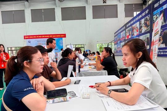 Xã Phúc Thịnh: Sôi nổi Ngày hội kết nối việc làm năm 2026