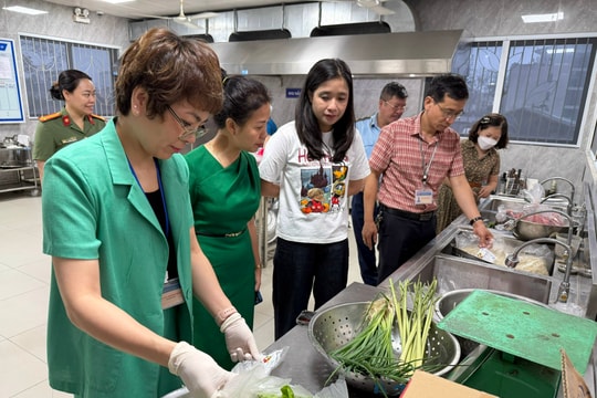 Phường Ô Chợ Dừa siết chặt kỷ cương, bảo đảm an toàn thực phẩm từ gốc