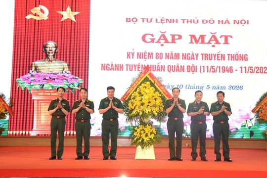 Gặp mặt kỷ niệm 80 năm Ngày truyền thống ngành Tuyên huấn Quân đội