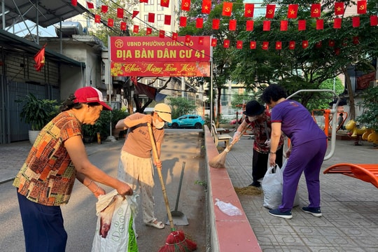 "Ngày cuối tuần xanh" của phụ nữ Thủ đô chào mừng Đại hội MTTQ Việt Nam