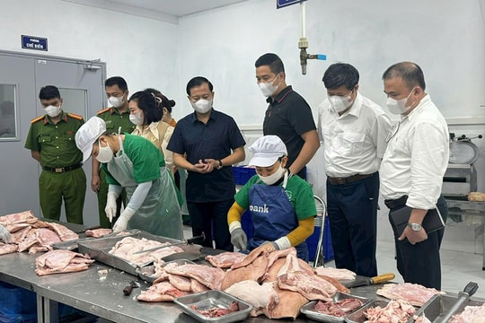 Kiểm tra, giám sát liên tục để chặn ngộ độc thực phẩm