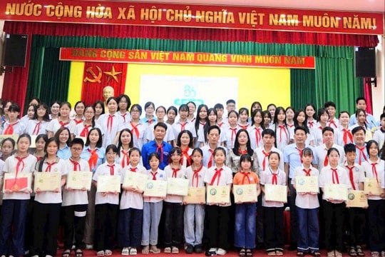 Xã Tây Phương tuyên dương 85 đội viên, thiếu nhi tiêu biểu