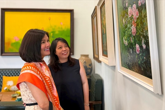 "Her" - Vẻ đẹp đa chiều của phụ nữ đương đại qua nghệ thuật tạo hình
