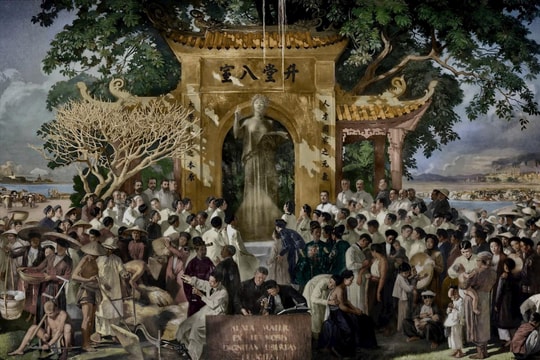 Triển lãm “120 năm Đại học Quốc gia Hà Nội - Truyền thống giáo dục tinh hoa và khai phóng”