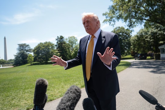 Tổng thống Trump đặt vấn đề hạt nhân Iran lên trên sức ép kinh tế
