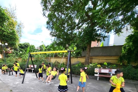 Phường Việt Hưng ra mắt công trình sân chơi thiếu nhi