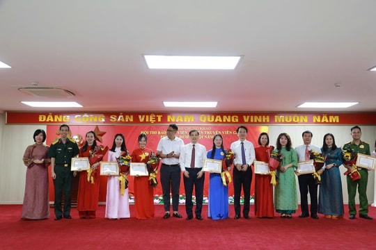 Chung khảo Hội thi Báo cáo viên, tuyên truyền viên giỏi năm 2026 phường Dương Nội