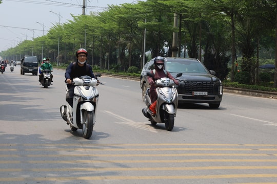 Không khí lạnh tăng cường, Hà Nội mưa dông, dịu mát